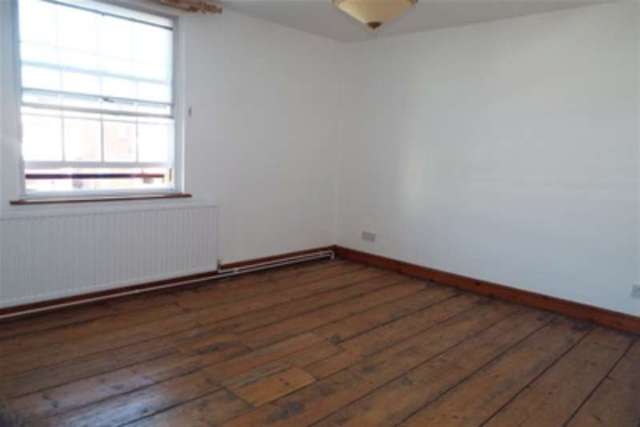  Image of 2 Bedroom Detached to rent at Romsey, SO51 8JB