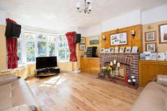  Image of 4 Bedroom Detached for sale at Rushington Lane Totton Southampton, SO40 9AA