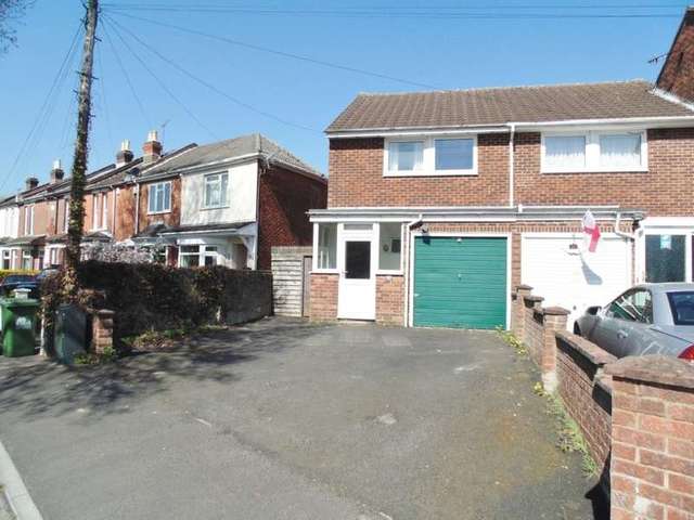  Image of 3 Bedroom End of Terrace for sale at Shirley  Southampton, SO15 5QD
