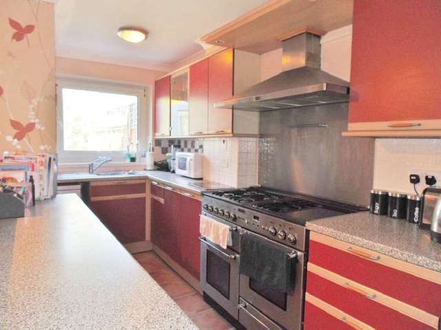  Image of 3 Bedroom End of Terrace for sale at Shirley  Southampton, SO15 5QD