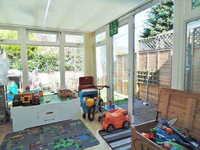  Image of 3 Bedroom End of Terrace for sale at Shirley  Southampton, SO15 5QD