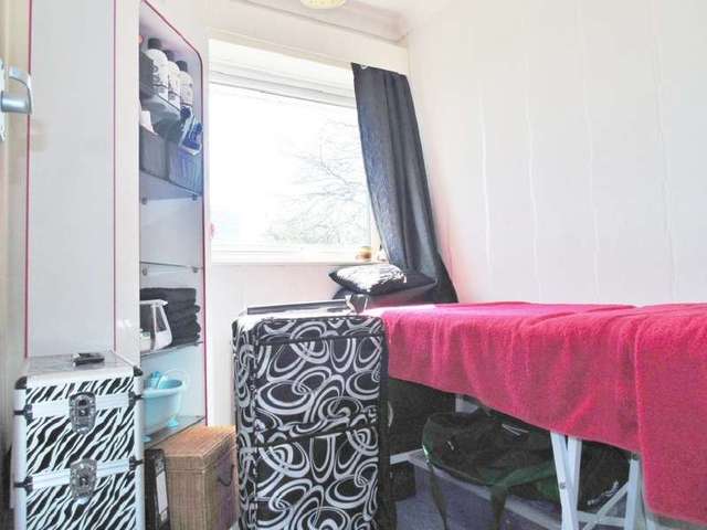  Image of 3 Bedroom End of Terrace for sale at Shirley  Southampton, SO15 5QD