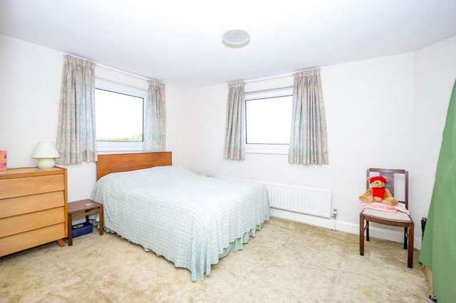  Image of 4 Bedroom Detached for sale at Purley Purley, CR8 1AG