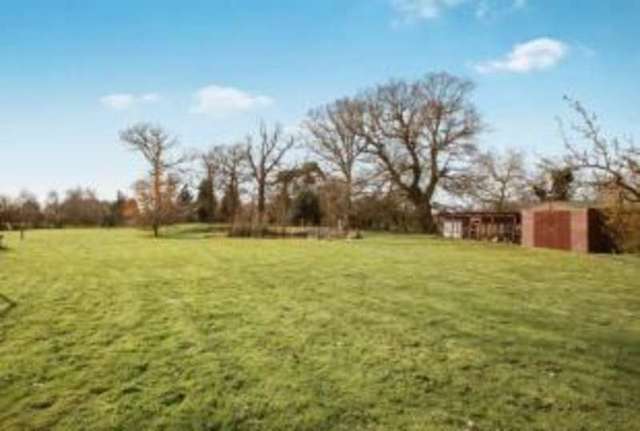  Image of 5 Bedroom Detached for sale at Stisted Braintree Stisted, CM77 8AL