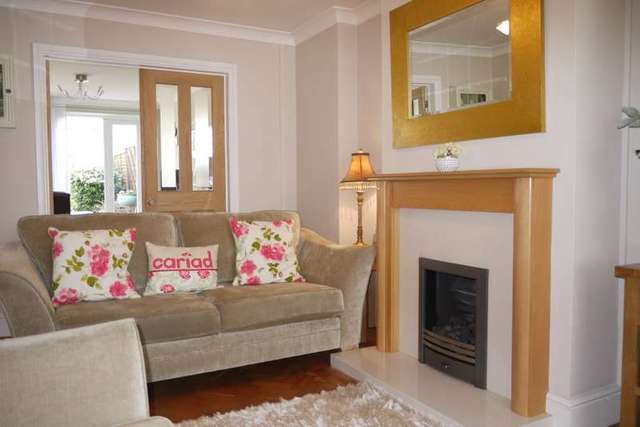  Image of 3 Bedroom Semi-Detached for sale at Leamington Spa Warwickshire, CV31 3DE