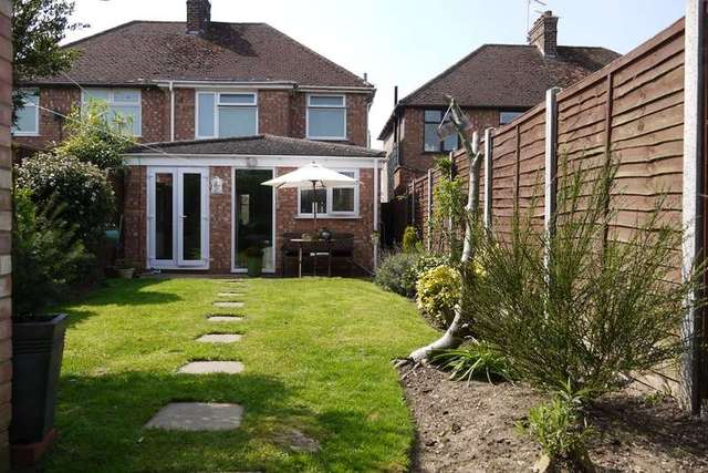  Image of 3 Bedroom Semi-Detached for sale at Leamington Spa Warwickshire, CV31 3DE
