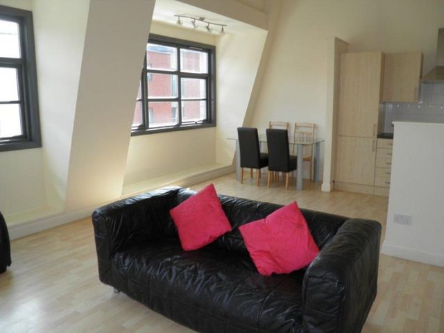  Image of 3 Bedroom Apartment to rent at 30 Ludgate Hill  Manchester City, M4 4DH