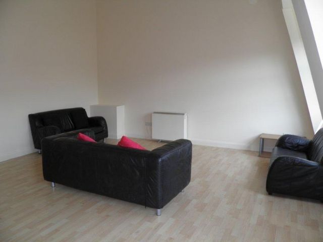  Image of 3 Bedroom Apartment to rent at 30 Ludgate Hill  Manchester City, M4 4DH
