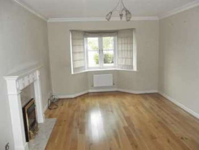  Image of 3 Bedroom Detached to rent at Woodcock Court Three Mile Cross Reading, RG7 1BZ