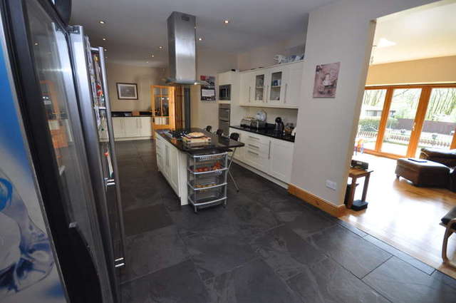  Image of 5 Bedroom Detached for sale at Darwen Lancashire, BB3 2BW
