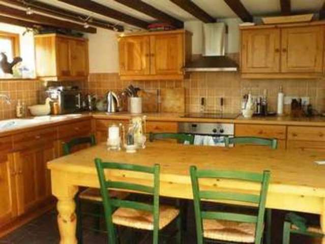  Image of 3 Bedroom Terraced to rent at 44 Church Lane  West Wycombe, HP14 3AH