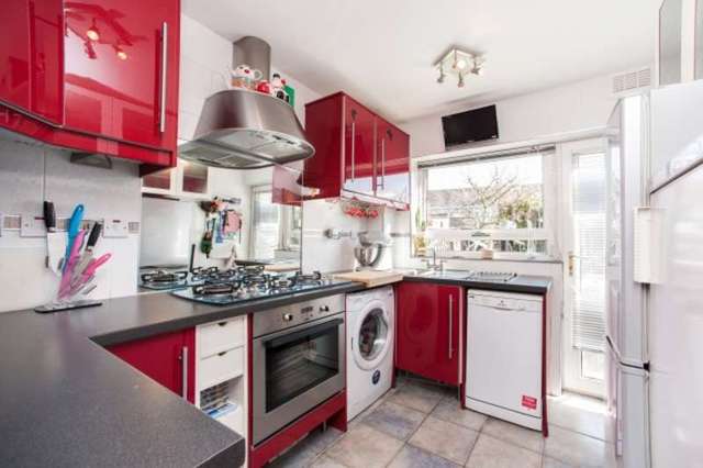  Image of 4 Bedroom Detached for sale at Sunningdale Drive  Bridge of Weir, PA11 3HX