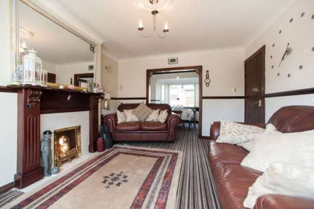  Image of 4 Bedroom Detached for sale at Sunningdale Drive  Bridge of Weir, PA11 3HX