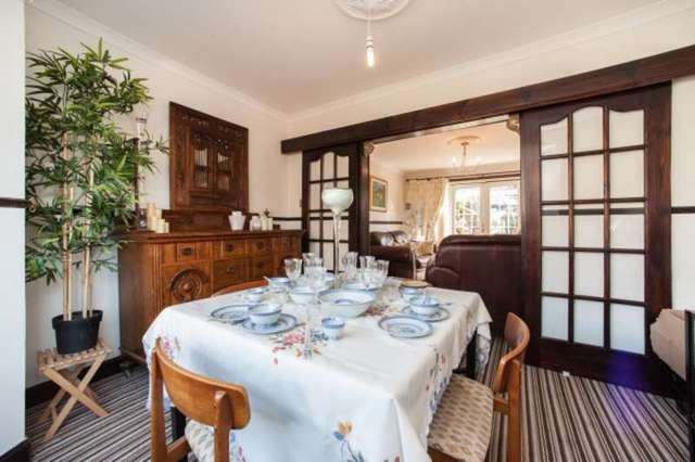  Image of 4 Bedroom Detached for sale at Sunningdale Drive  Bridge of Weir, PA11 3HX