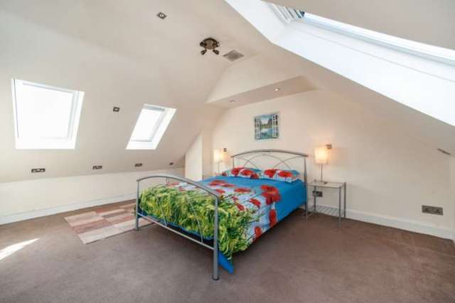  Image of 4 Bedroom Detached for sale at Sunningdale Drive  Bridge of Weir, PA11 3HX