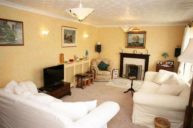  Image of 5 Bedroom Detached for sale at DEVIZES SN10 DEVIZES, SN10 5BE