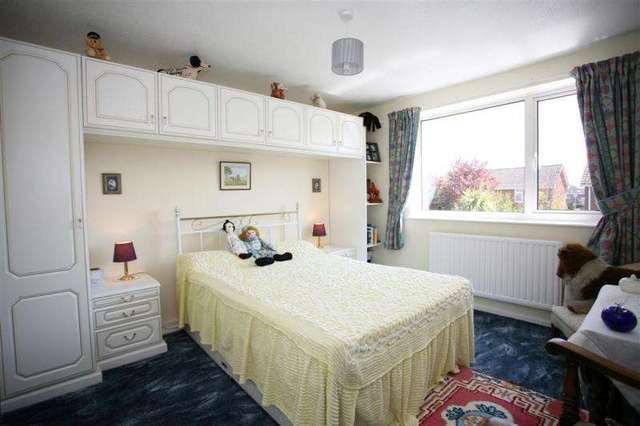  Image of 5 Bedroom Detached for sale at DEVIZES SN10 DEVIZES, SN10 5BE