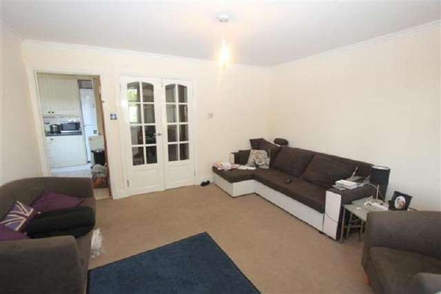  Image of 1 Bedroom Flat for sale at Aspen Lodge  Edgware, HA8 7PB