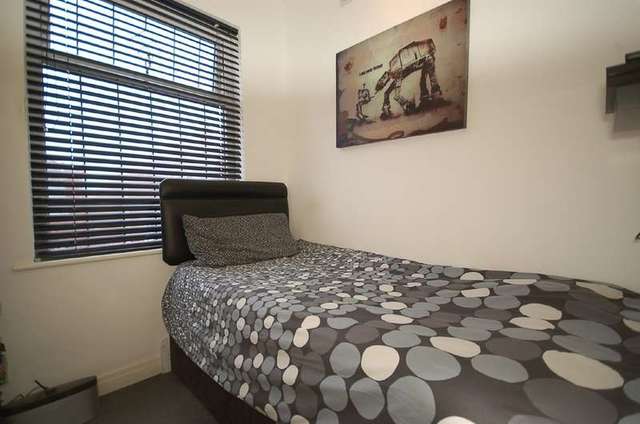  Image of 3 Bedroom Semi-Detached for sale at Blackpool Lancashire, FY1 5NJ
