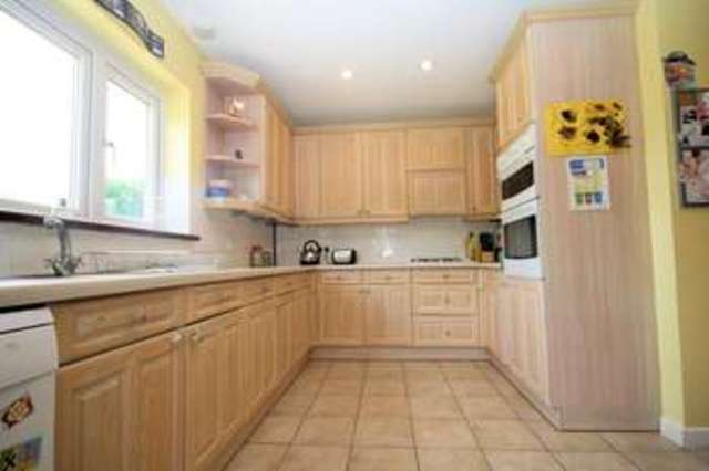 Image of 4 Bedroom Detached for sale at Stanmore Middlesex Stanmore, HA7 2QA