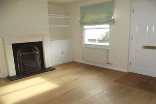 Image of 2 Bedroom Detached to rent at Ipswich, IP7 5AR