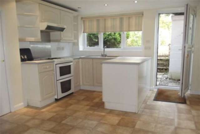  Image of 2 Bedroom Detached to rent at Ipswich, IP7 5AR