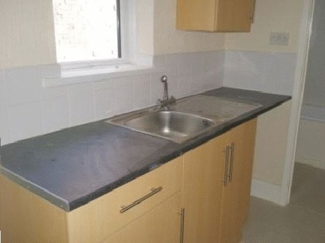  Image of 2 Bedroom Flat to rent at Bilbrough Gardens Array Blakelaw, NE4 8YA
