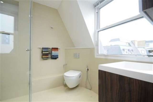  Image of 4 Bedroom Flat to rent at London, NW8 6NH