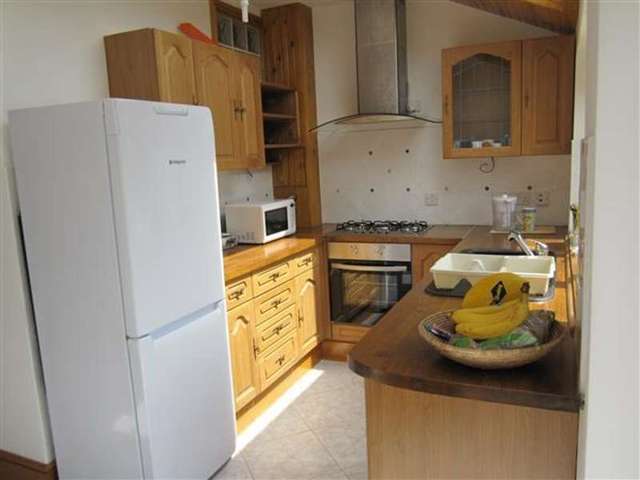  Image of 2 Bedroom Terraced to rent at Norland Town, HX6 2AY