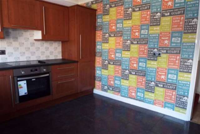  Image of 2 Bedroom Terraced to rent at Stoke-on-Trent, ST7 4NT