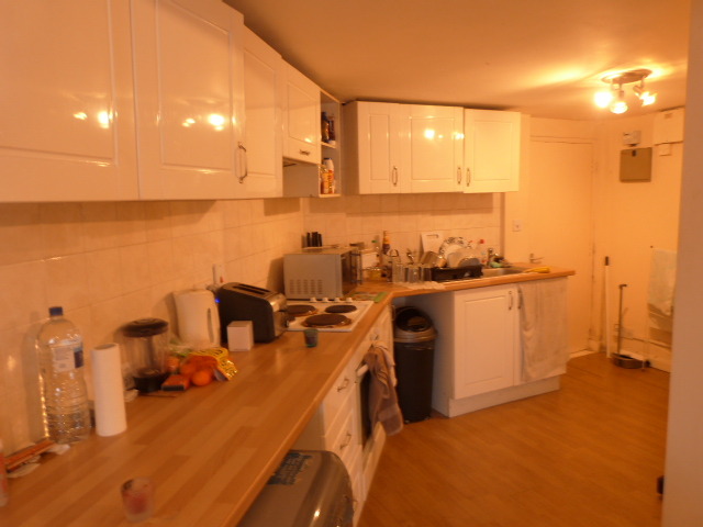  Image of Studio to rent at Dawley Road  Hayes, UB3 1EB