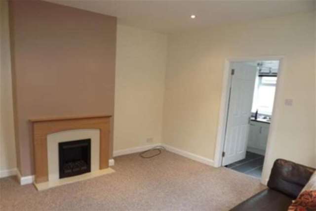  Image of 1 Bedroom Flat to rent at Sheffield, S8 9EN