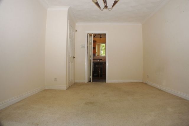  Image of 2 Bedroom Flat for sale at Fernleigh Array Midge Hall, PR26 7AL