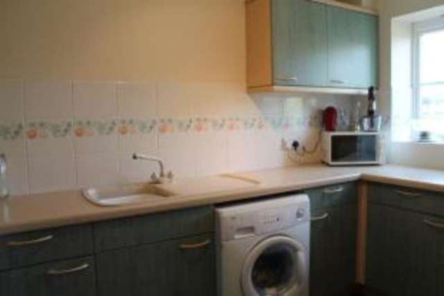  Image of 2 Bedroom Flat for sale at Leamington Spa Warwickshire Whitnash, CV31 3BY