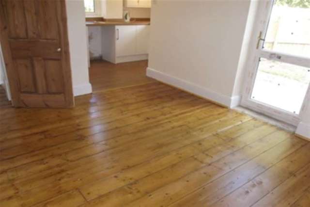  Image of 4 Bedroom Detached to rent at Bournemouth, BH7 6JA