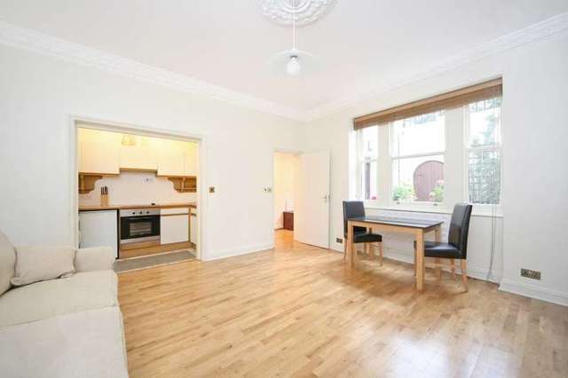  Image of Studio to rent at Gloucester Terrace  London, W2 6HR
