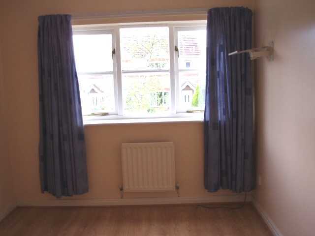  Image of 3 Bedroom Semi-Detached to rent at Victoria Dock  Hull, HU9 1PL