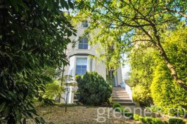  Image of 2 Bedroom Detached to rent at Crouch End London Hornsey, N8 9HY