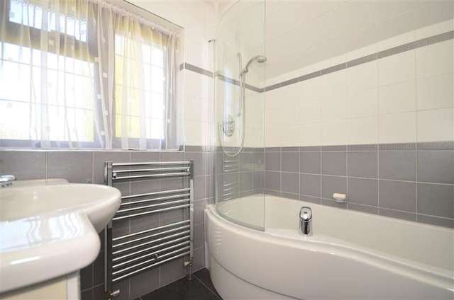  Image of 3 Bedroom Detached for sale at Blackboys Uckfield Uckfield, TN22 5JU