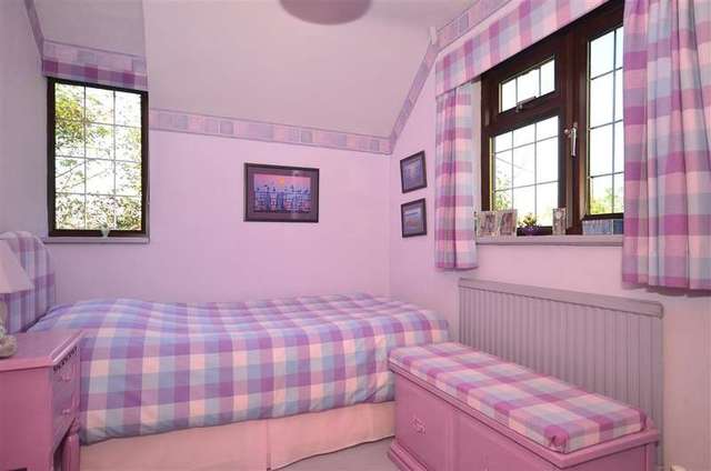  Image of 3 Bedroom Detached for sale at Blackboys Uckfield Uckfield, TN22 5JU