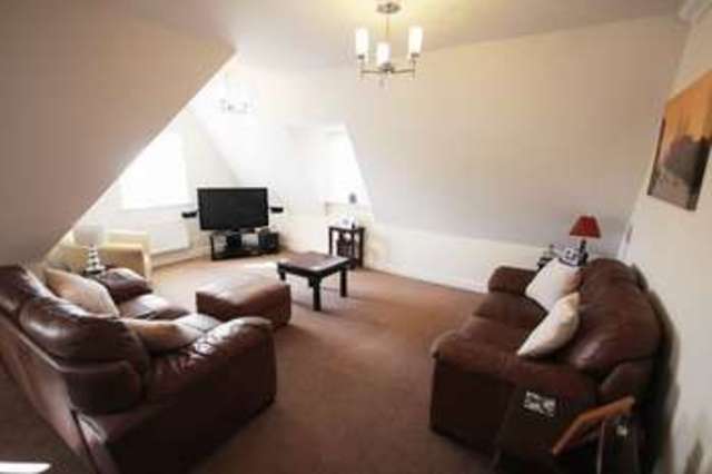  Image of 3 Bedroom Flat for sale at Yarmouth Road  Norwich, NR7 0QY