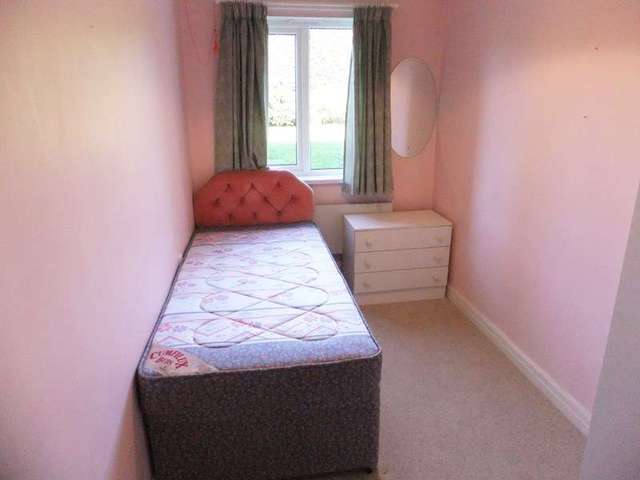  Image of 2 Bedroom Retirement Property for sale at Kelvedon Grove  Solihull, B91 2UA