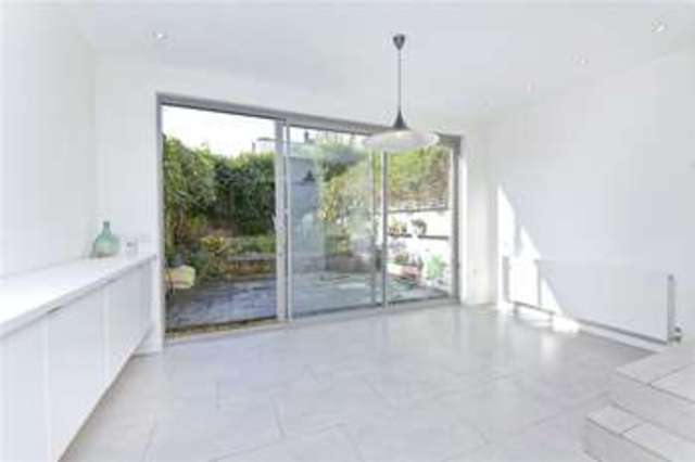  Image of 4 Bedroom Terraced for sale at Islington London Essex Road, N1 7DU