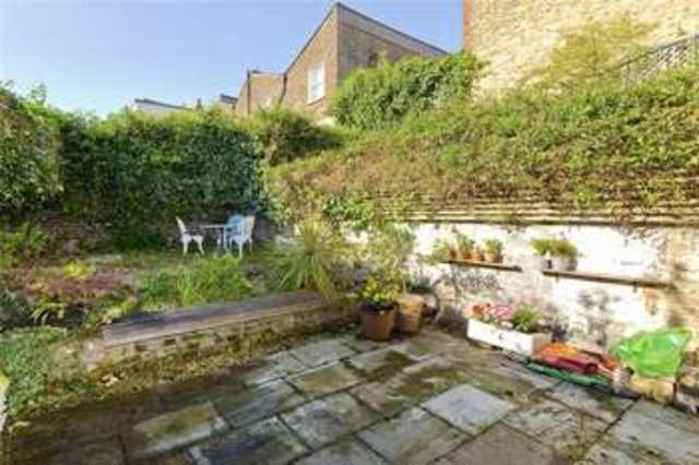  Image of 4 Bedroom Terraced for sale at Islington London Essex Road, N1 7DU