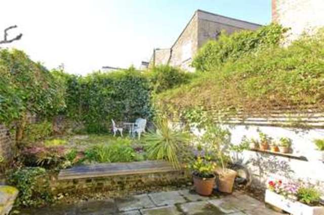  Image of 4 Bedroom Terraced for sale at Islington London Essex Road, N1 7DU