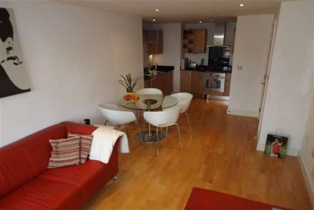  Image of 1 Bedroom Flat to rent at Leeds, LS10 1JG