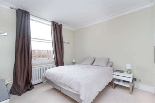  Image of 2 Bedroom Penthouse to rent at London, W2 4WA