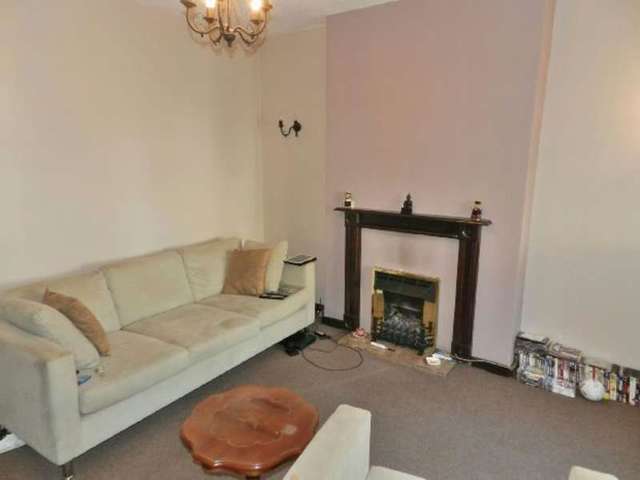  Image of 3 Bedroom Semi-Detached for sale at Myrtle Avenue  Long Eaton, NG10 3LY