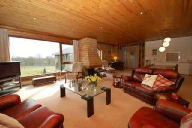  Image of 4 Bedroom Detached for sale at Braidwood Carluke, ML8 4PP
