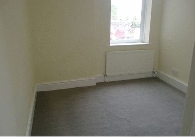  Image of 2 Bedroom Flat to rent at Normanton Terrace Array Blakelaw, NE4 6PP
